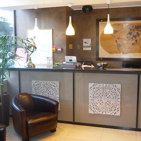 Antares Hostel Ницца Экстерьер фото