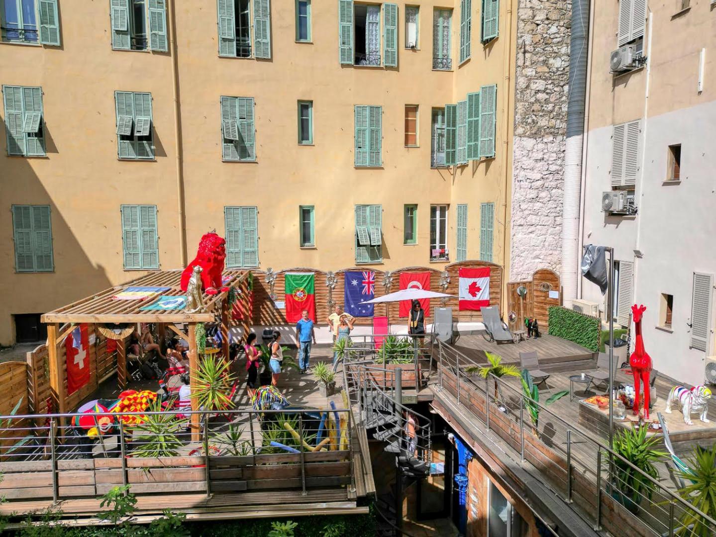 Antares Hostel Ницца Экстерьер фото
